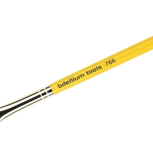 デリウム ツールズ トラベル 766 斜めアイシャドウブラシ | TRAVEL 766 ANGLED SHADOW