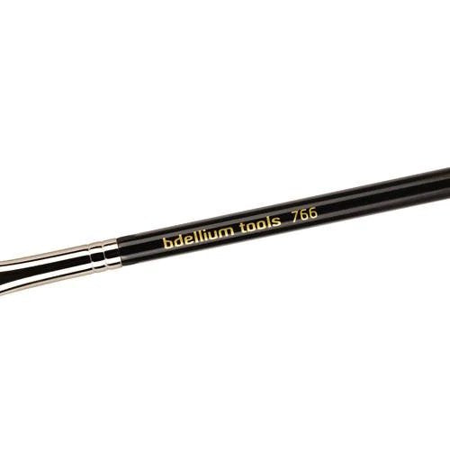 デリウム ツールズ マエストロ 766 アイシャドウブラシ(斜め) | MAESTRO 766 ANGLED SHADOW