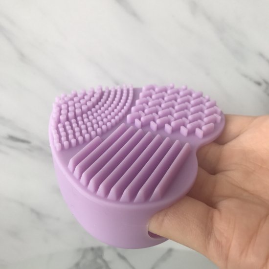 Purple Heart Brush Cleaning Silicone Glove｜ハンディーシリコン ブラシクリーナー（ハート型・パープル）